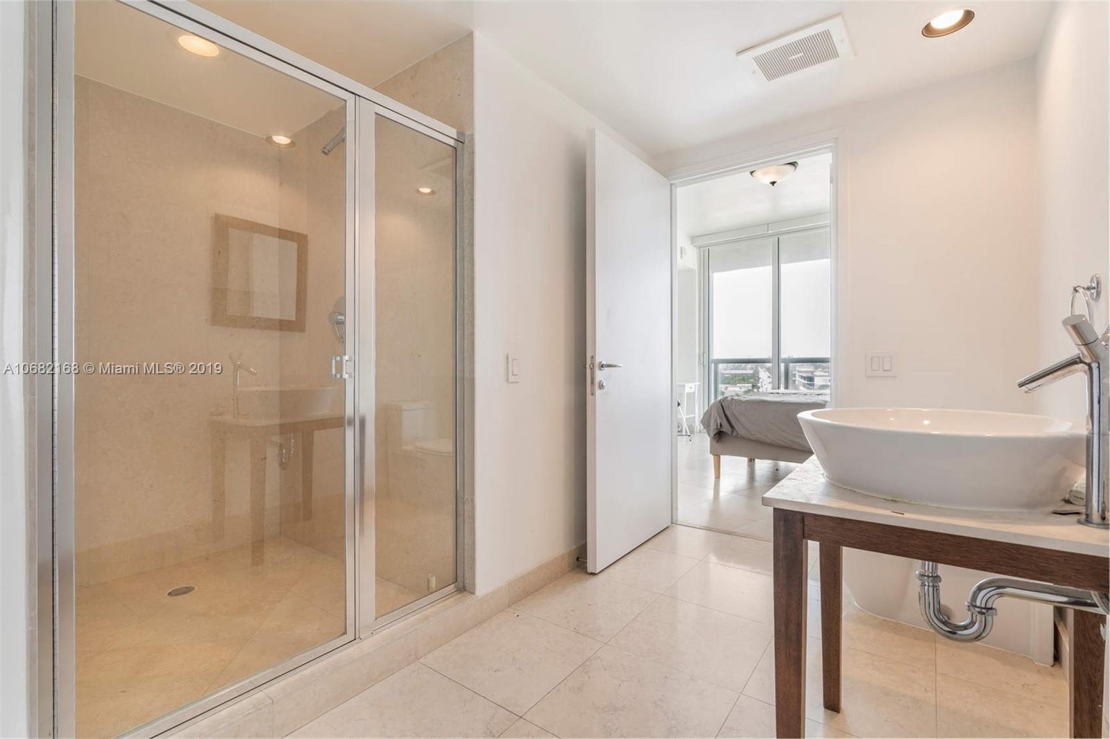 450 Alton Road, Unit 810 Miami Beach, FL 33139 - Photo 12 of 23