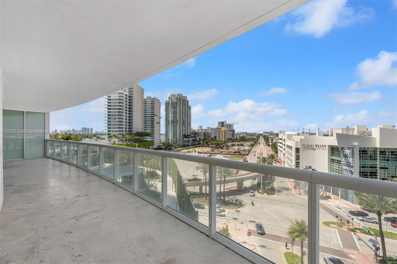 450 Alton Road, Unit 810 Miami Beach, FL 33139 - Photo 13 of 23