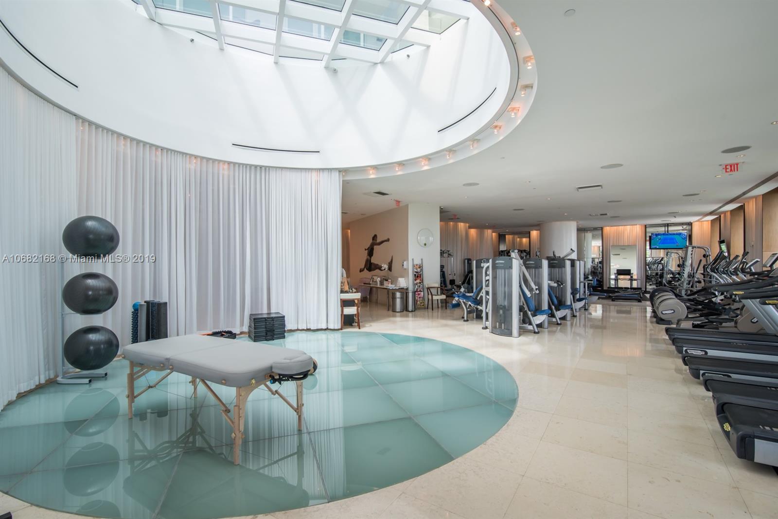 450 Alton Road, Unit 810 Miami Beach, FL 33139 - Photo 20 of 23