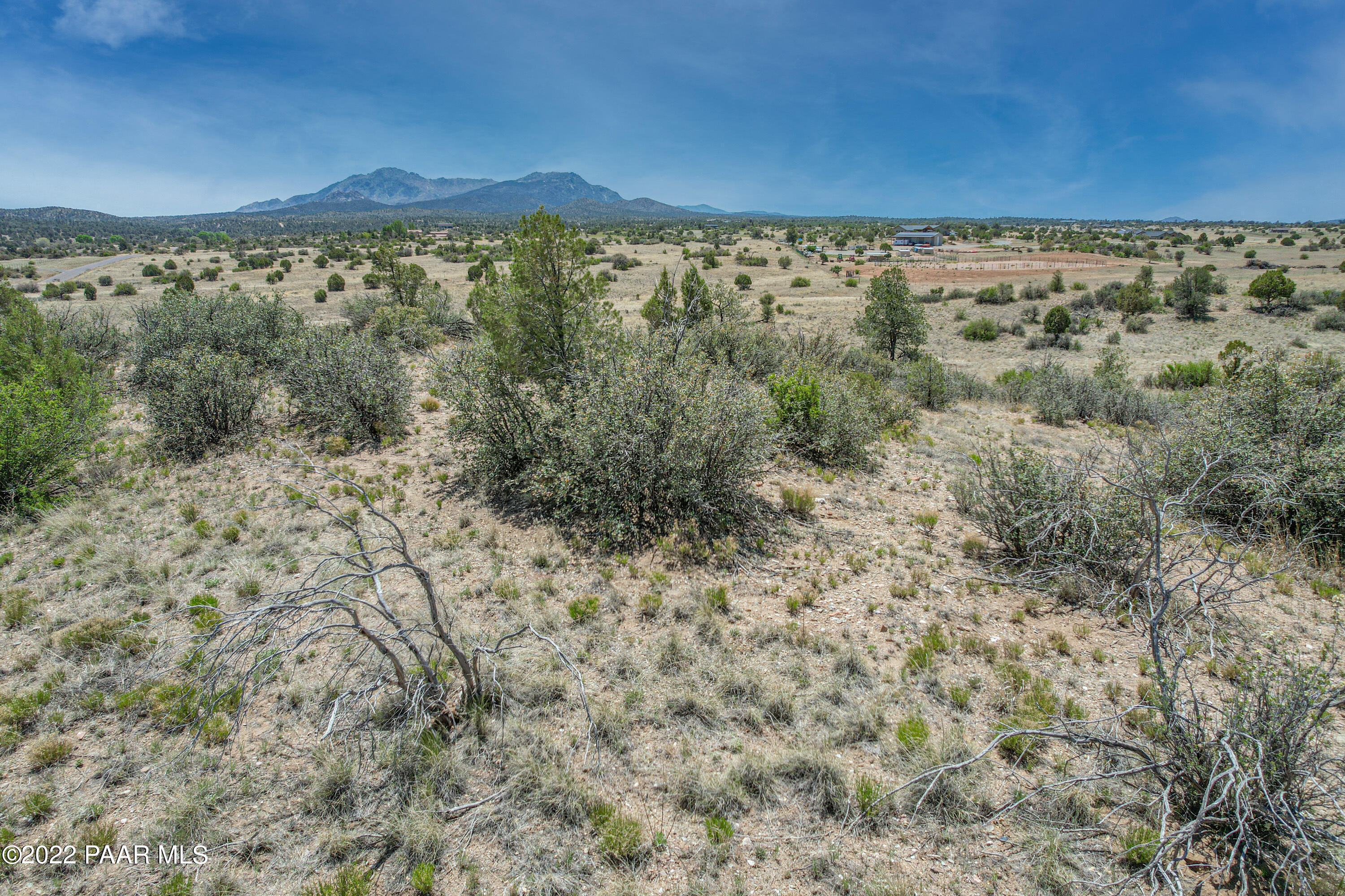 13600 North Pheasant Run Road Prescott, AZ 86305 - Photo 7 of 13 a view of a green field