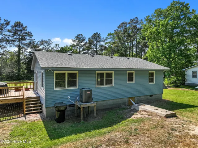 $450,000 | 132 Ward Lane, Manteo, NC 27954