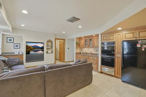 $1,249,000 | 33 West Eureka Avenue, Lemont, IL 60439