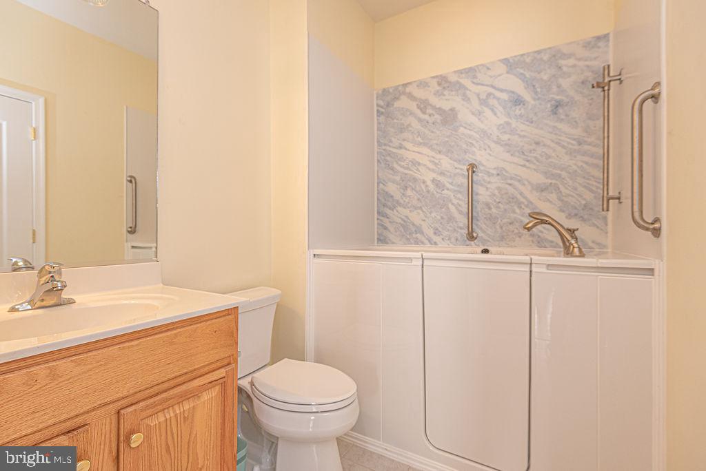 11531 Manklin Creek Road Ocean Pines, MD 21811 - Photo 19 of 84 Handicap Tub Shower