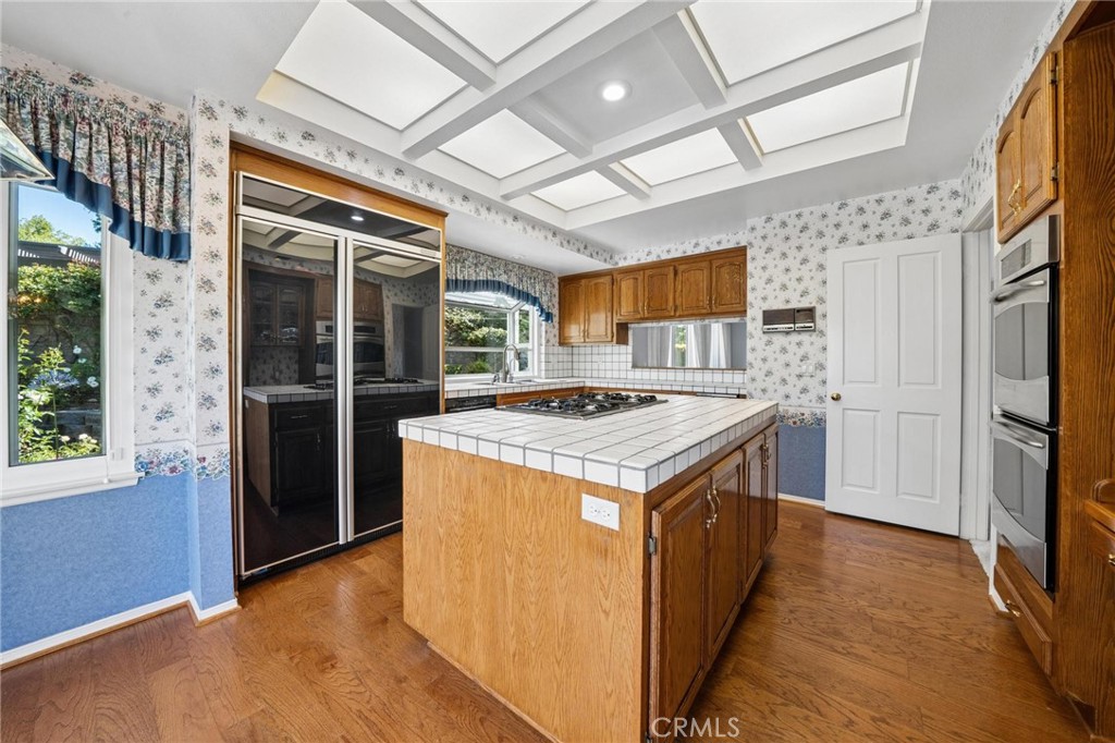 26072 Charing Cross Road Valencia, CA 91355 - Photo 68 of 105