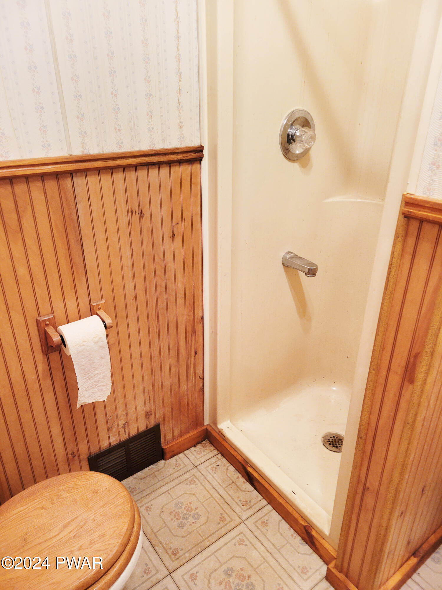 189 Hathaway Road Equinunk, PA 18417 - Photo 18 of 27 Bath 2