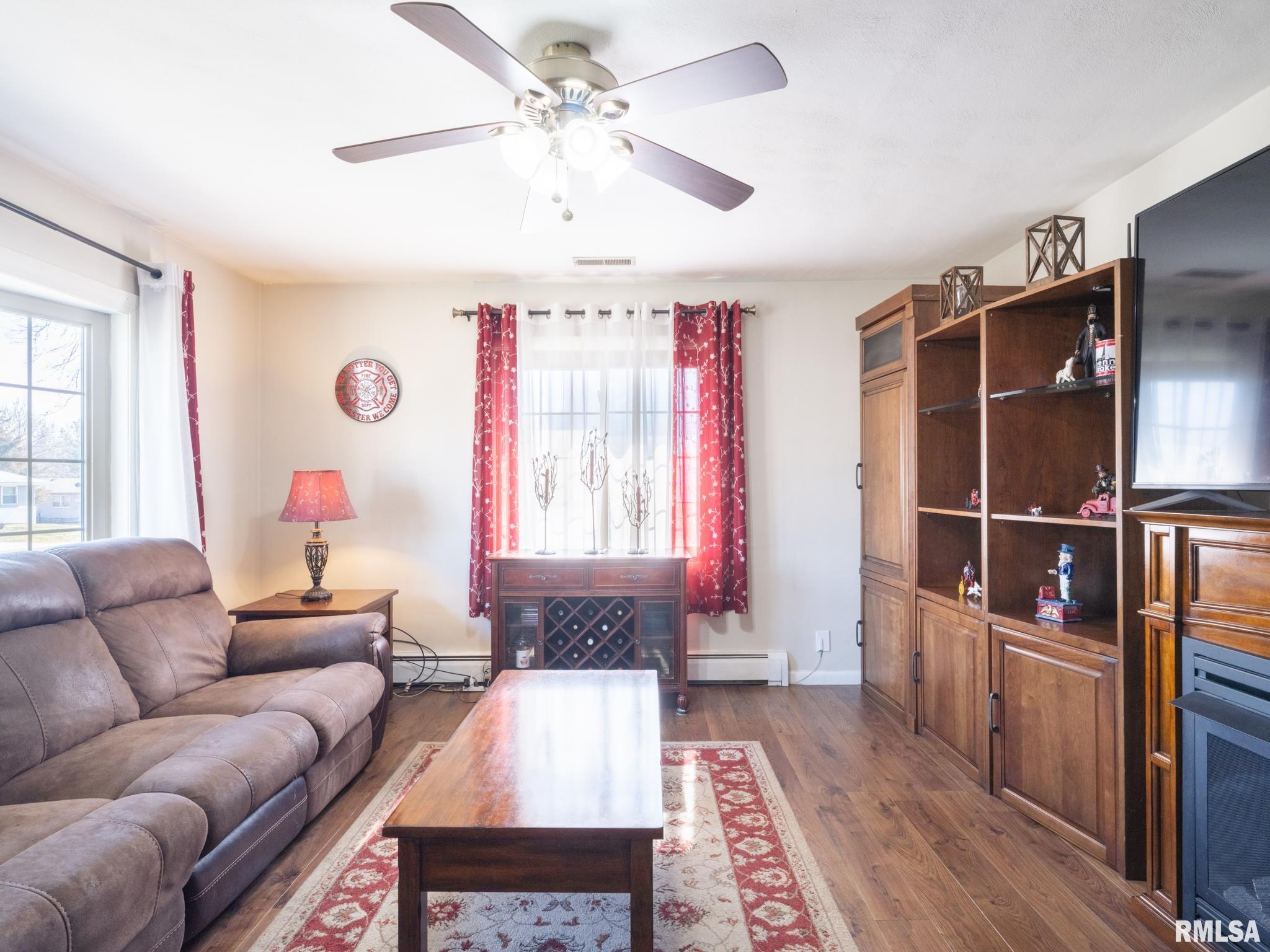 113 North 6th Street Dunlap, IL 61525 - Photo 9 of 55