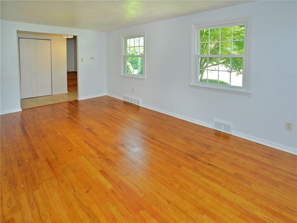 1049 Harvard Road Monroeville, PA 15146 - Photo 9 of 25 Gallery Image 9