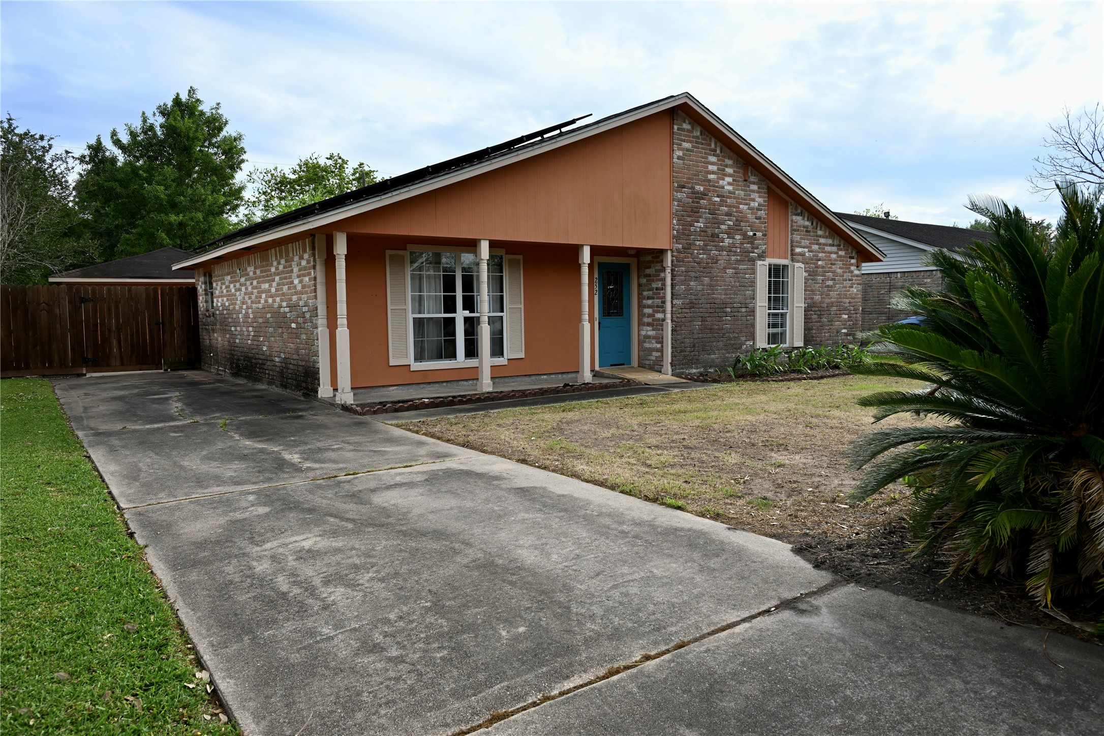 252 Bastrop Street Angleton, TX 77515 - Photo 1 of 32 Gallery Image 1