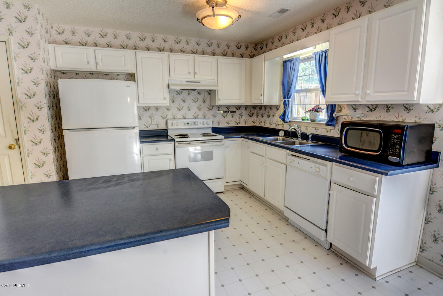 6507 Yellow Bell Road Wilmington, NC 28411 - Photo 9 of 24 6507 Yellow Bell Rd Wilmington-large-009