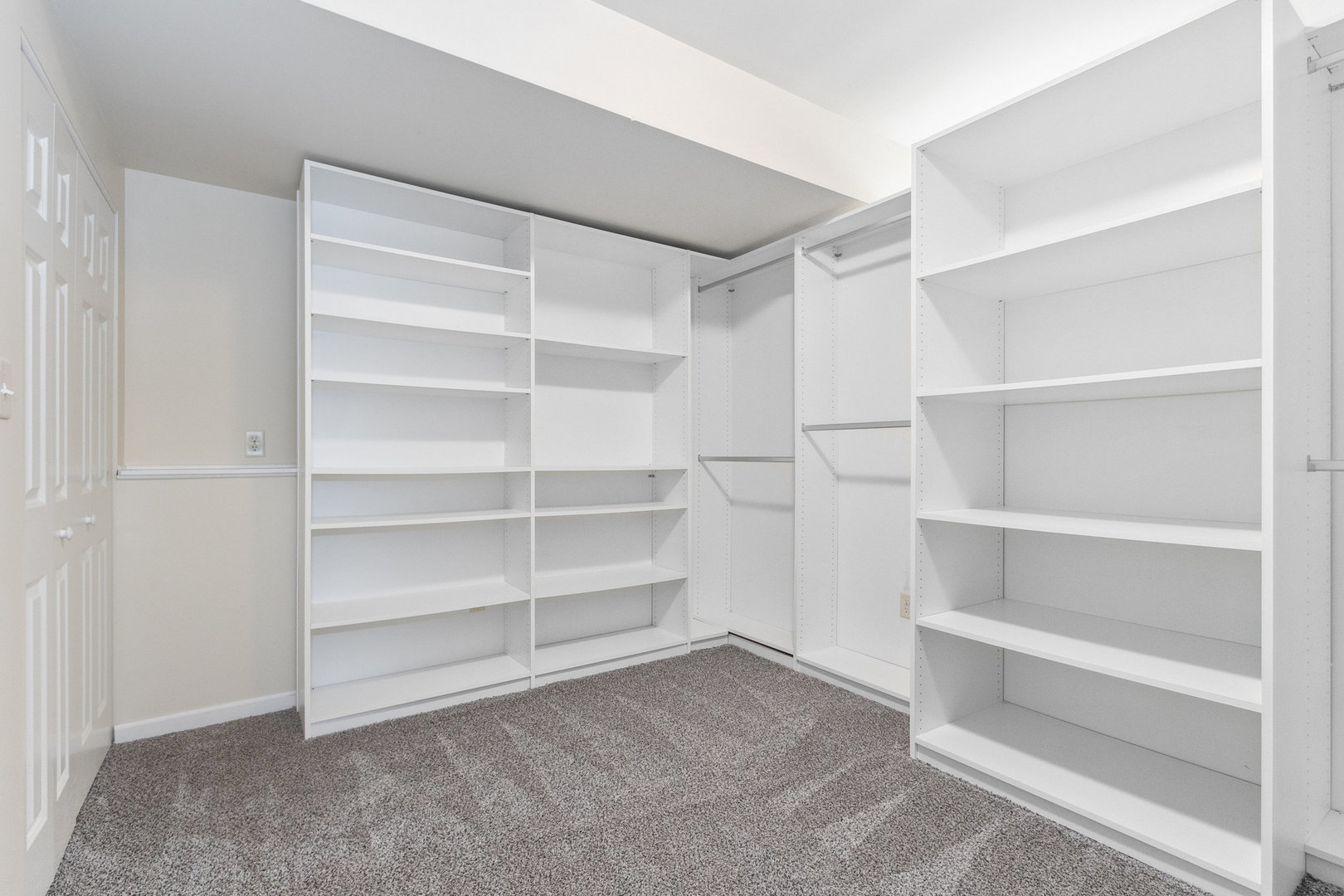 415 Davidson Drive Minooka, IL 60447 - Photo 12 of 18 a view of an empty walk in closet