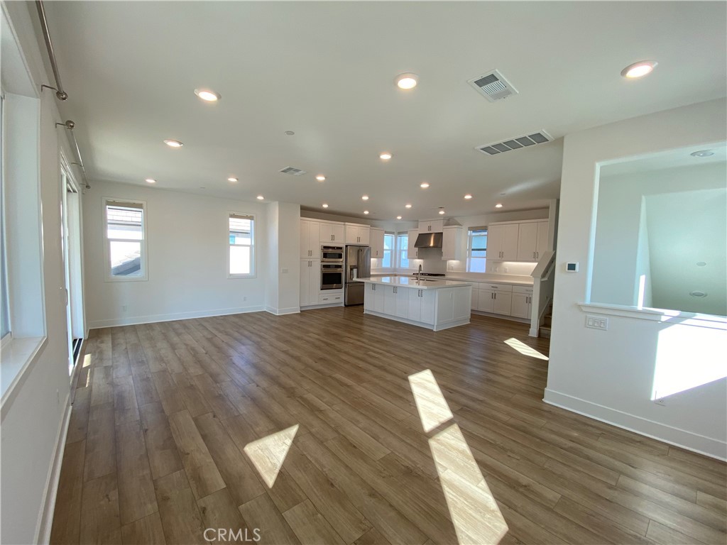 303 Tank Irvine, CA 92618 - Photo 17 of 28
