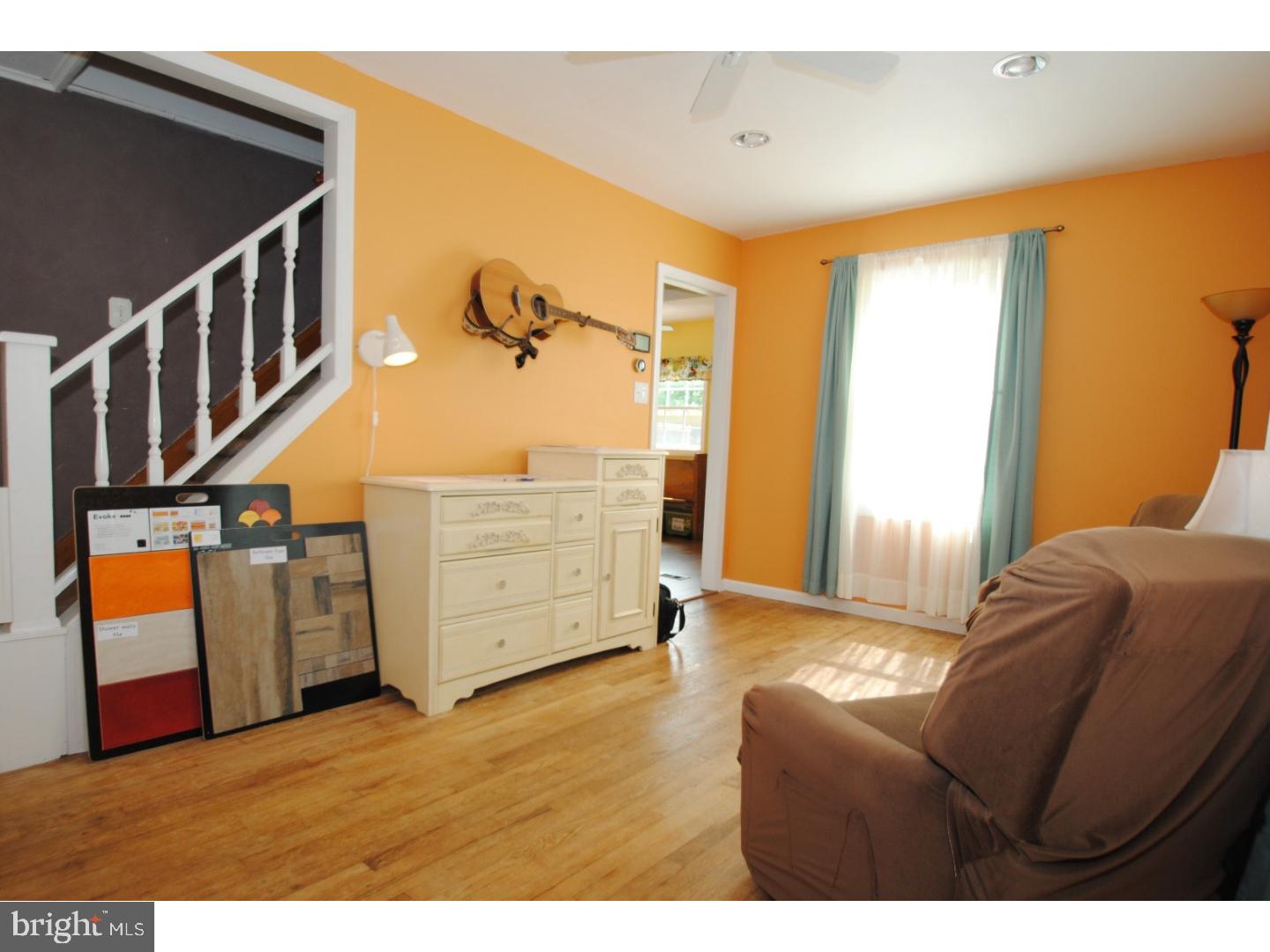 55 Collins Road Hamilton, NJ 08619 - Photo 3 of 14