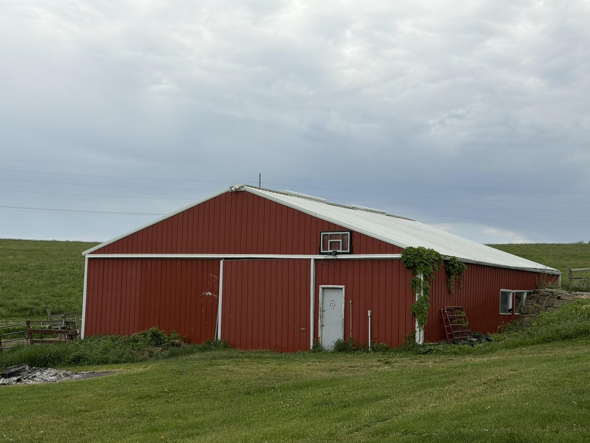 785 County Road Hollandale, WI 53544 - Photo 5 of 26