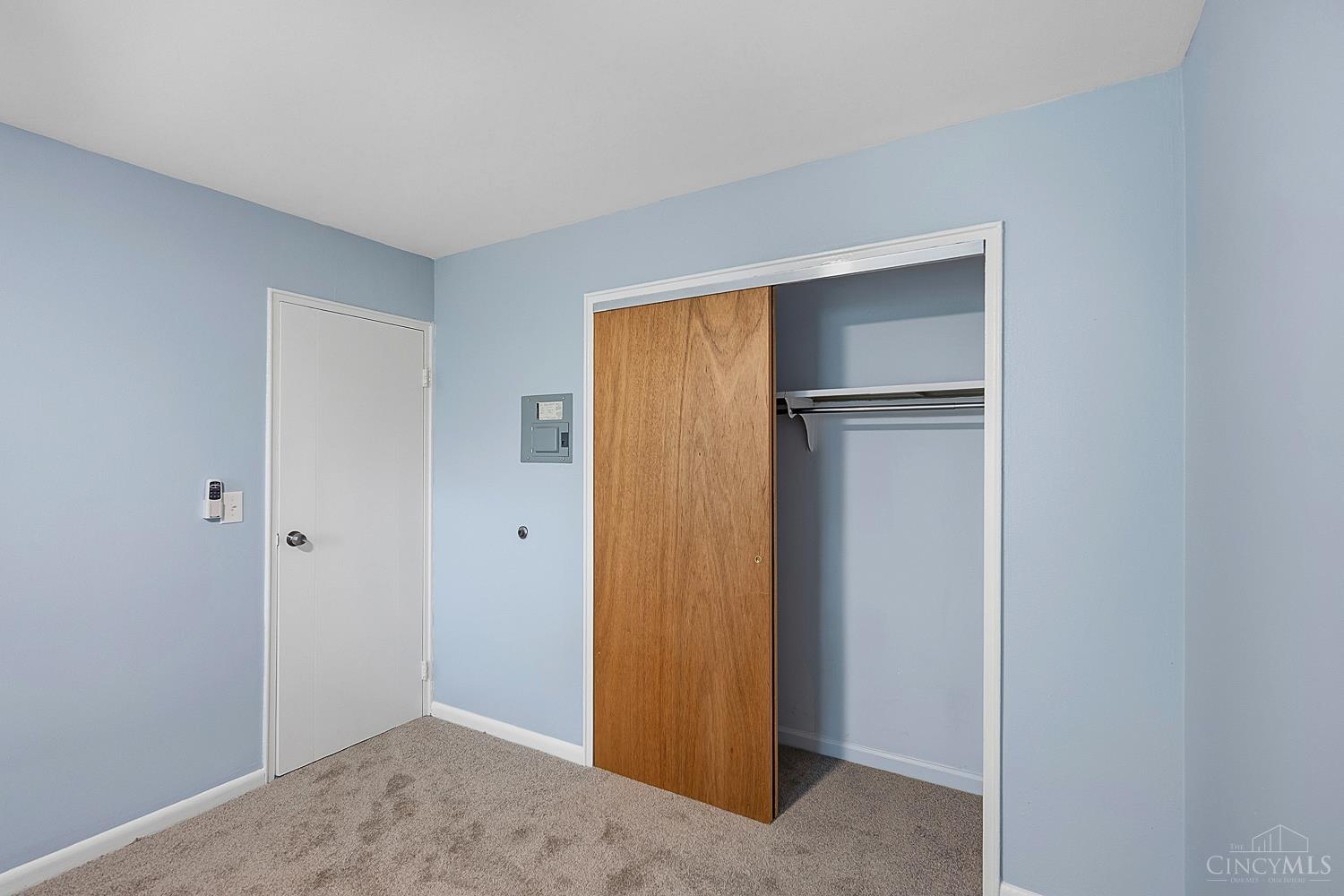 6469 Montgomery Road, Unit 19 Cincinnati, OH 45213 - Photo 8 of 11
