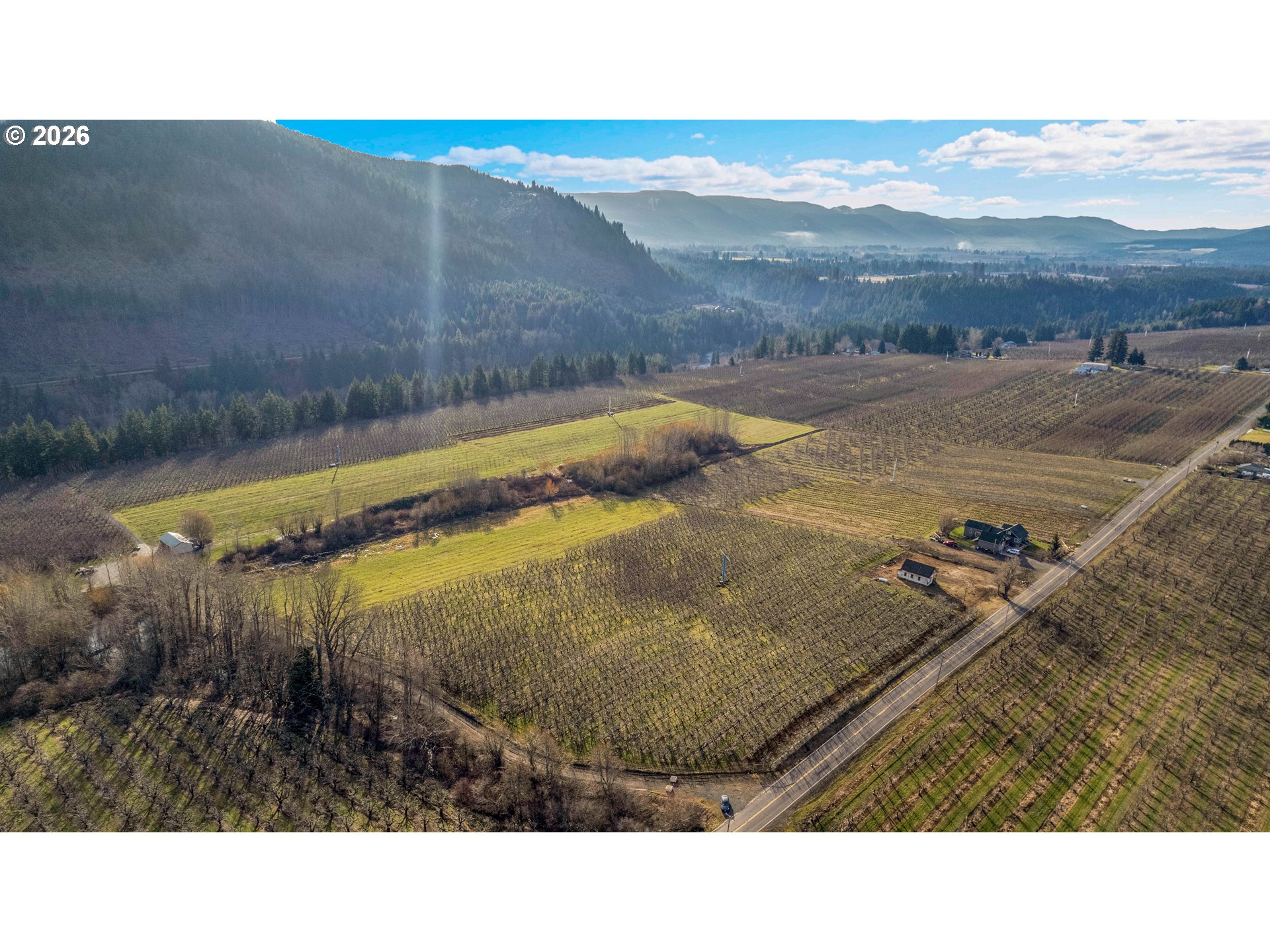 4975 Green Road Hood River, OR 97031 - Photo 18 of 35