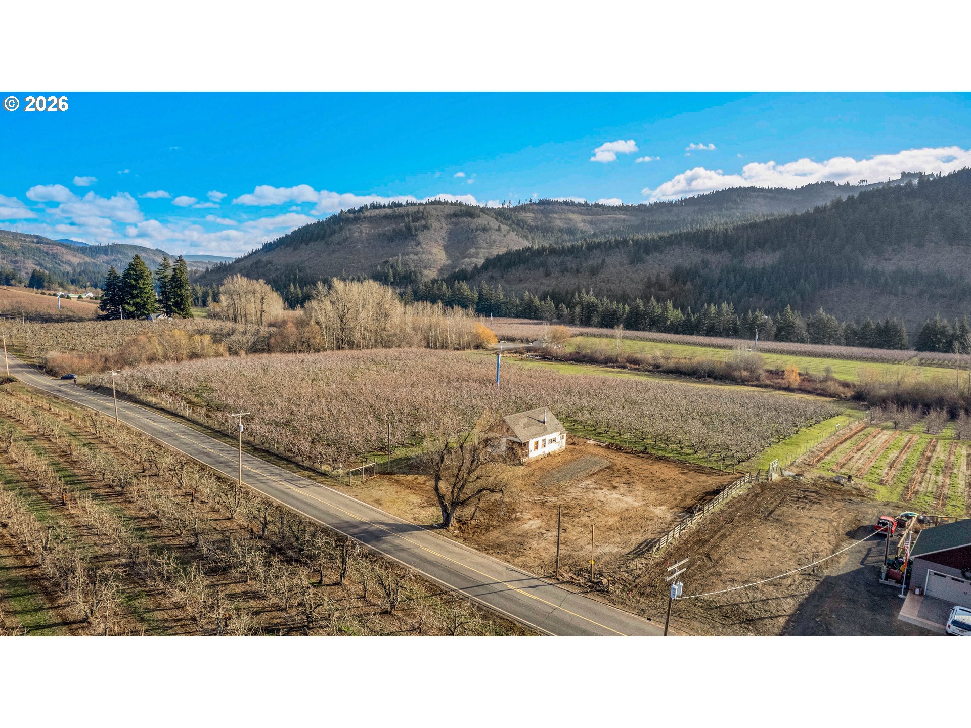 4975 Green Road Hood River, OR 97031 - Photo 5 of 35