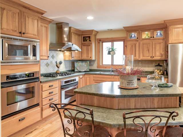 8741 Gunderson Road Minocqua, WI 54548 - Photo 5 of 20 Gallery Image 5