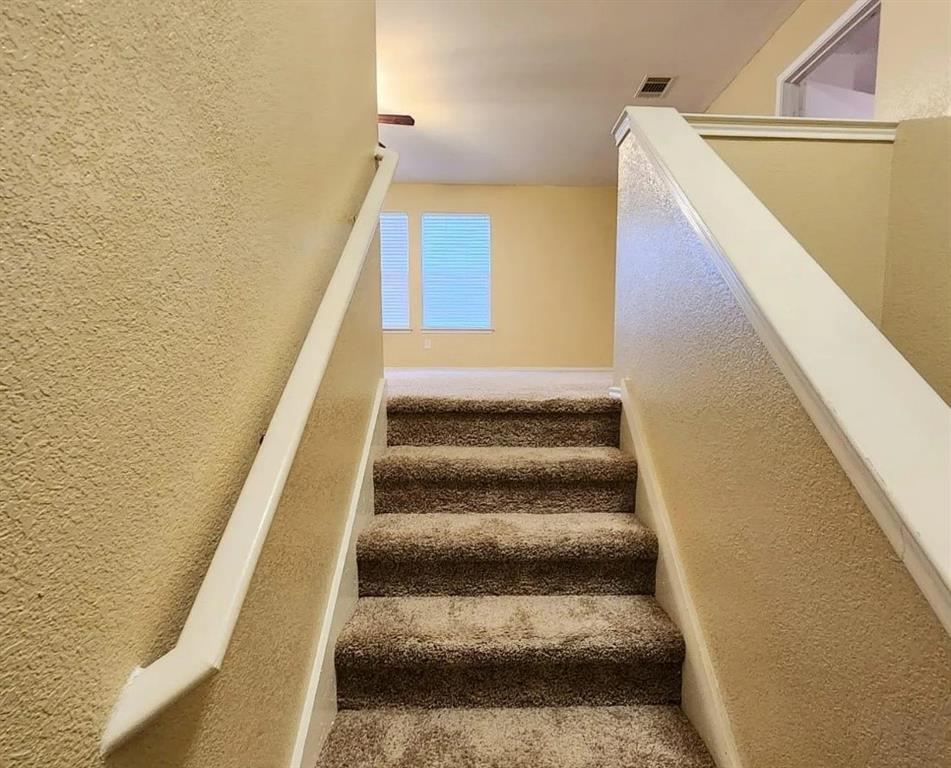 2743 Cold Water Trail Grand Prairie, TX 75052 - Photo 12 of 20 a view of entryway