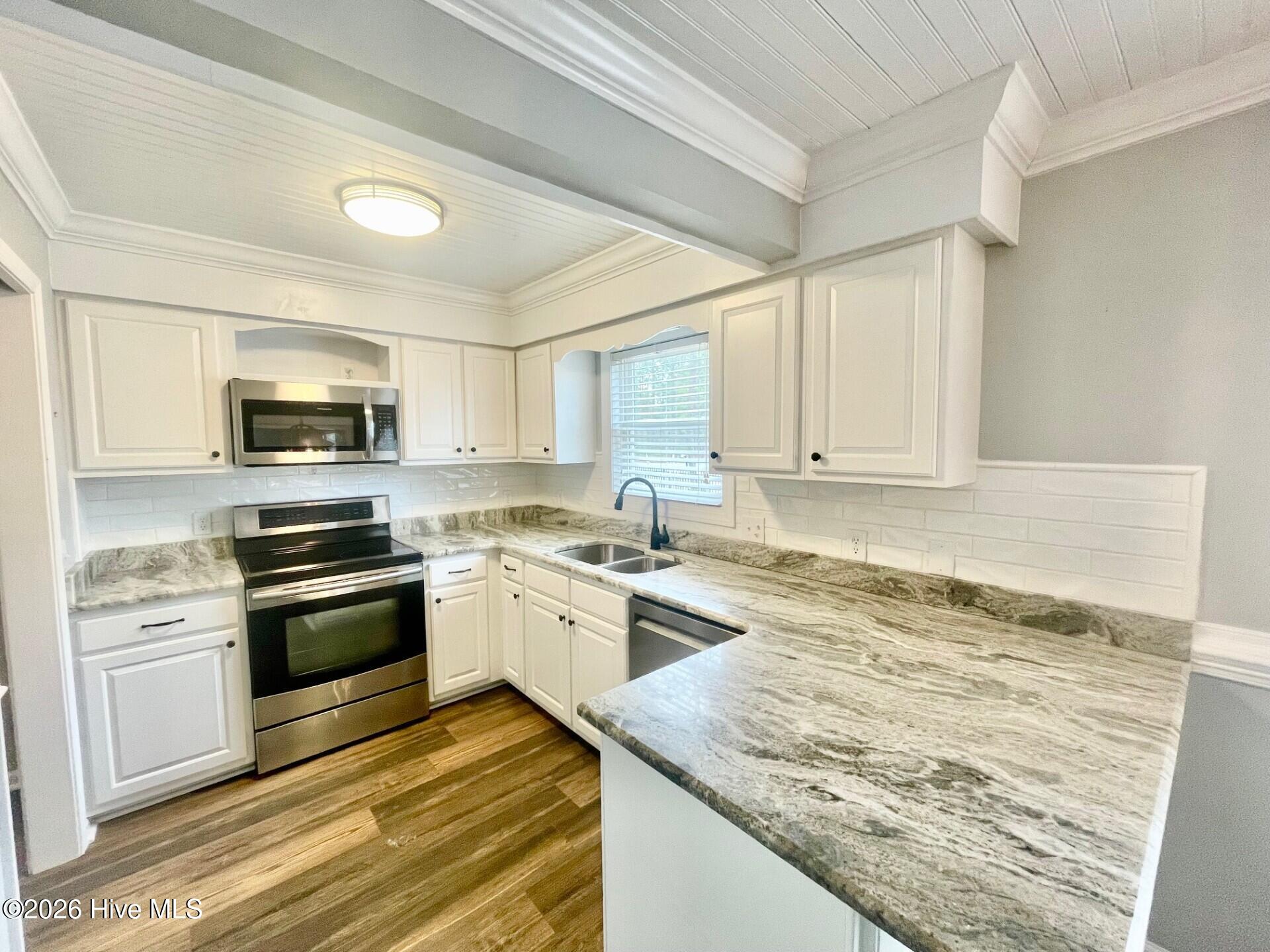 82 Bay Ridge Road Harrells, NC 28444 - Photo 11 of 29 kitche 1