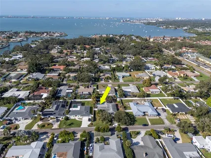 $900,000 | 3991 38th Way South, St. Petersburg, FL 33711