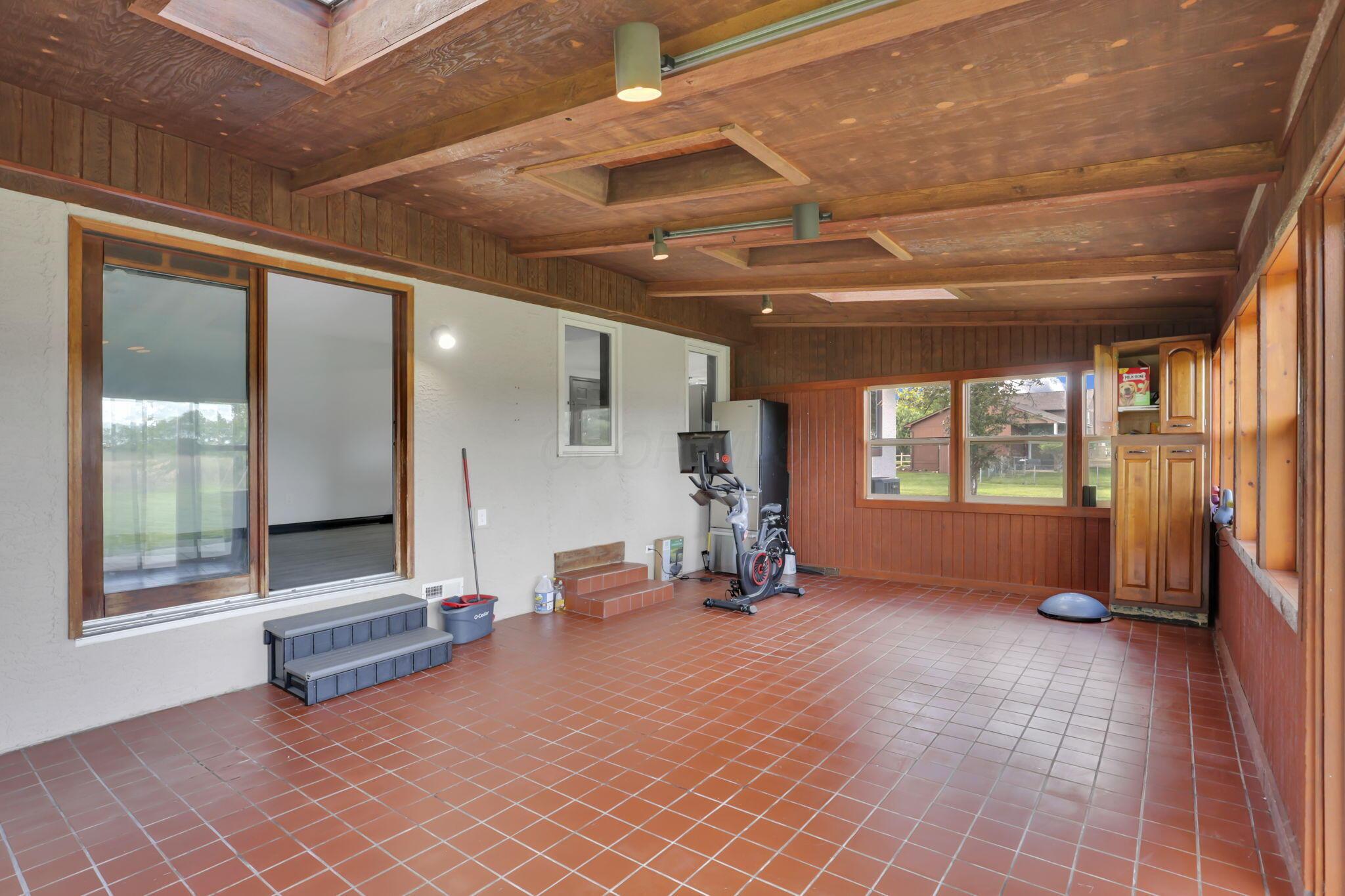 728 Murnan Road Galloway, OH 43119 - Photo 20 of 52 27-web-or-mls-011A5586