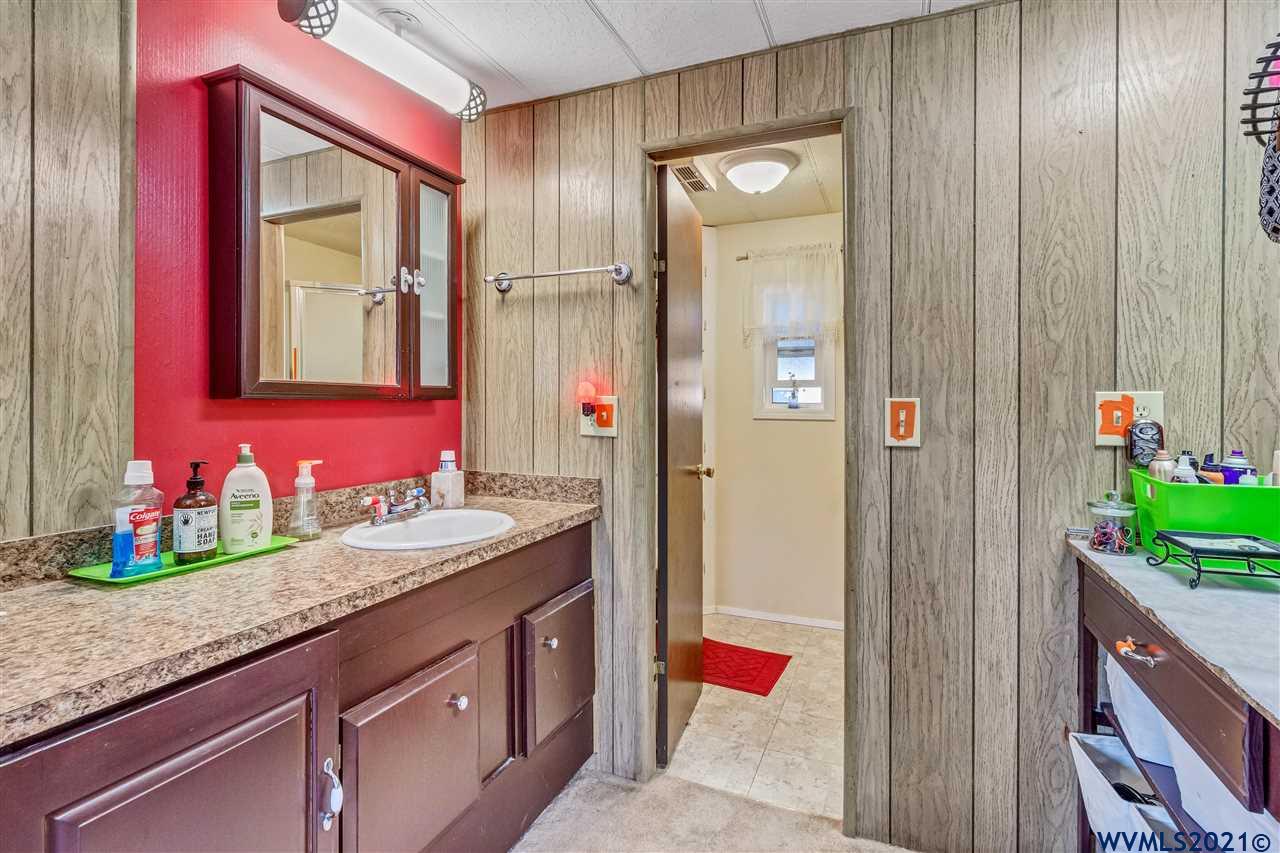 5510 Windsor Island Road North, Unit 25 Keizer, OR 97303 - Photo 27 of 30 Gallery Image 27