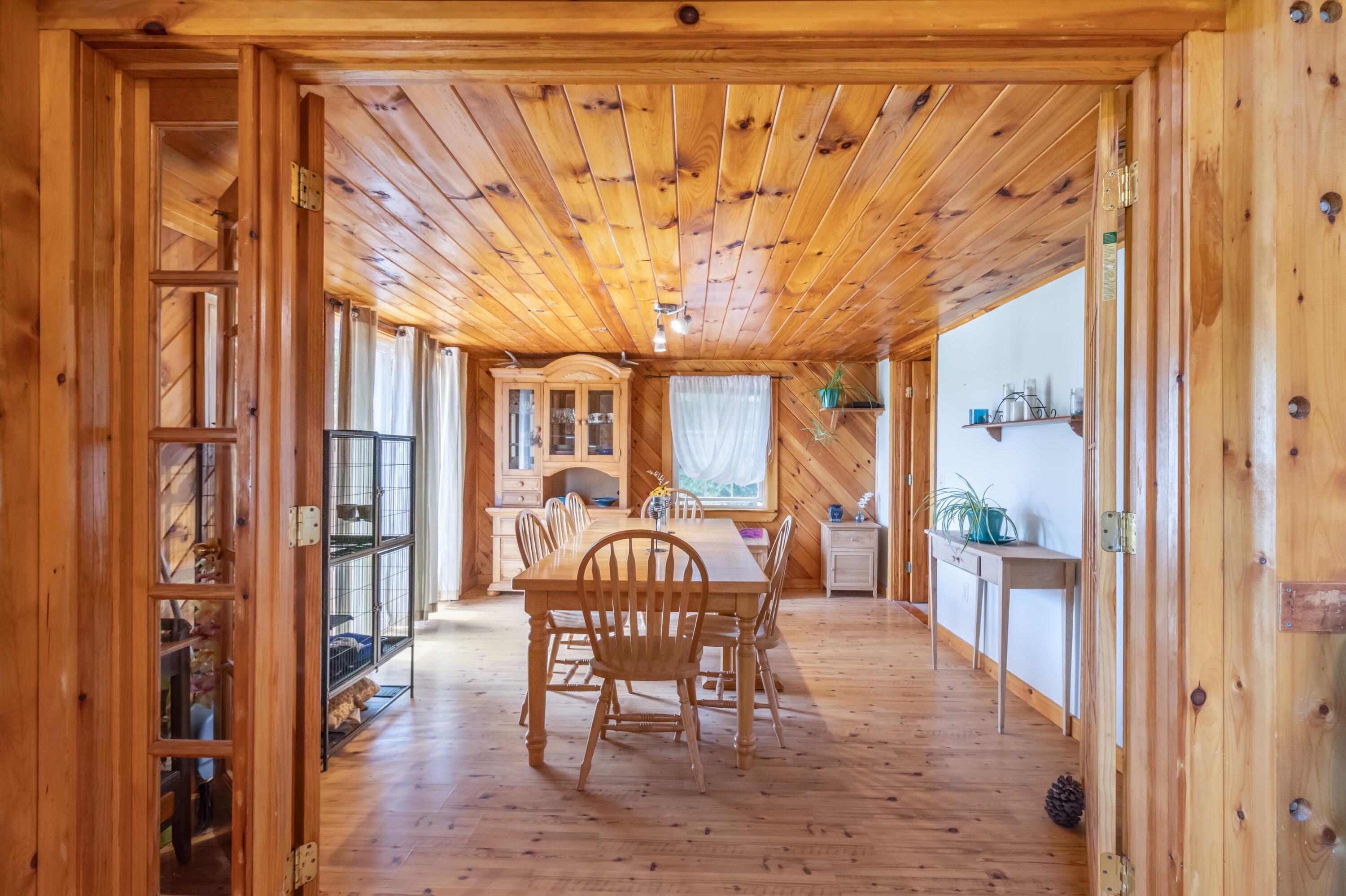 271 Bobcat Road Clifton, ME 04428 - Photo 18 of 84 271 Bobcat Road Interiors-27