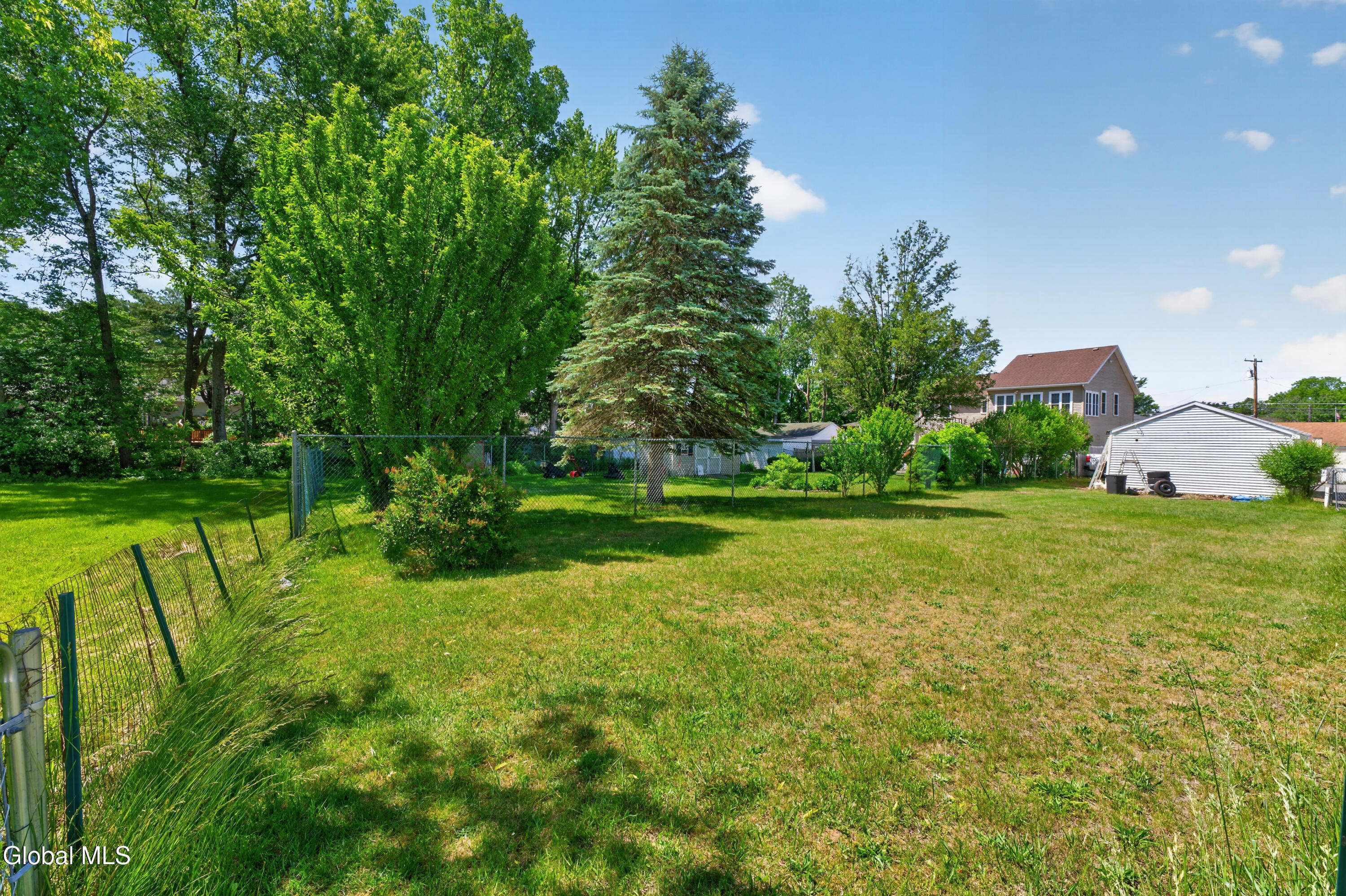 223 Vly Road Colonie, NY 12309 - Photo 14 of 16 Yard 5