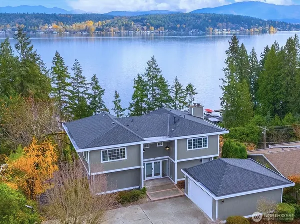 $2,390,000 | 110 174th Place Northeast, Bellevue, WA 98008
