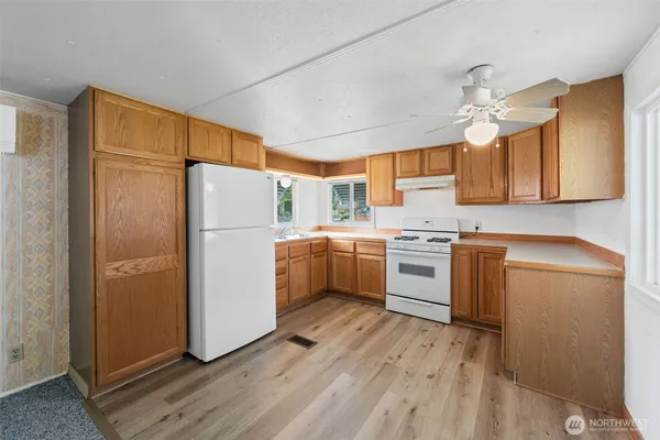 $65,900 | 930 Trosper Road Southwest, Unit 33, Tumwater, WA 98512