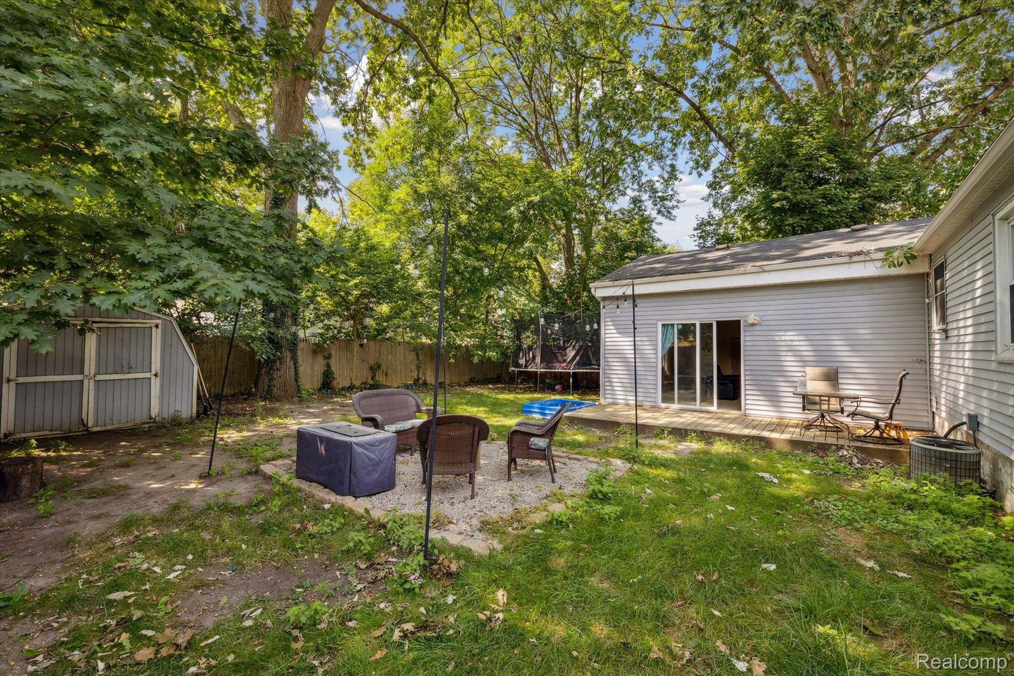 1403 West Rundle Avenue Lansing, MI 48910 - Photo 17 of 20 Gallery Image 17