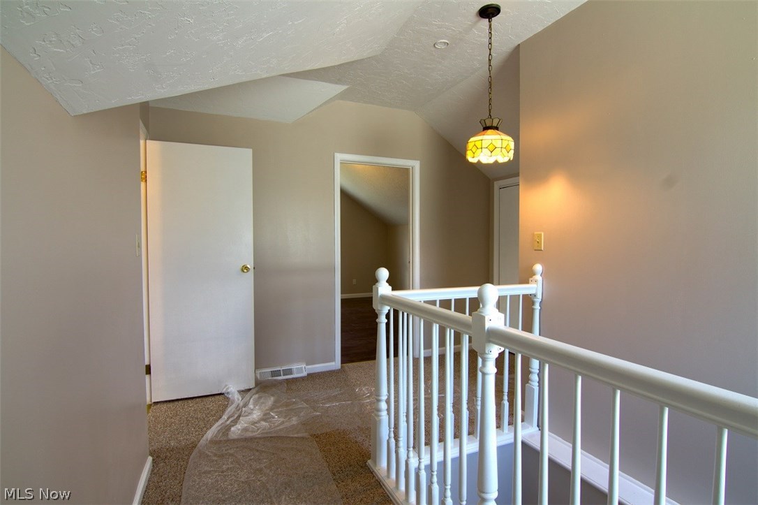 1619 Richmond Road Cleveland, OH 44124 - Photo 13 of 21