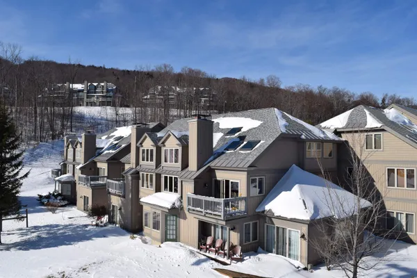$695,000 | 81 Daybreak Drive, Unit I 103, Ludlow, VT 05149