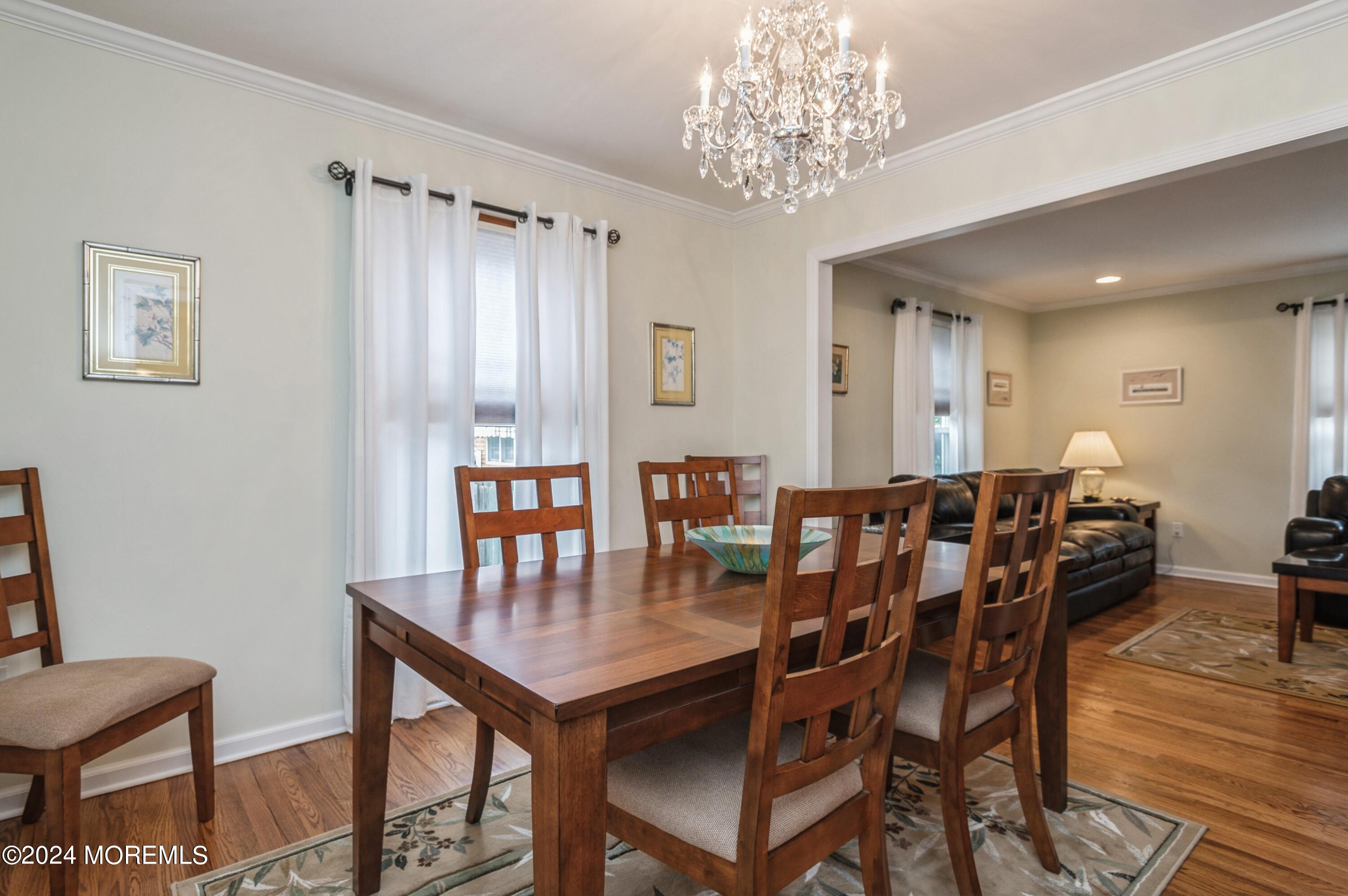 1208 Rue Avenue Point Pleasant, NJ 08742 - Photo 9 of 30 13_1208RueAve_369001_DiningRoom1stlevel_