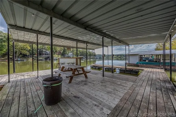 $490,000 | 28247 Cove Drive, Lincoln, MO 65338
