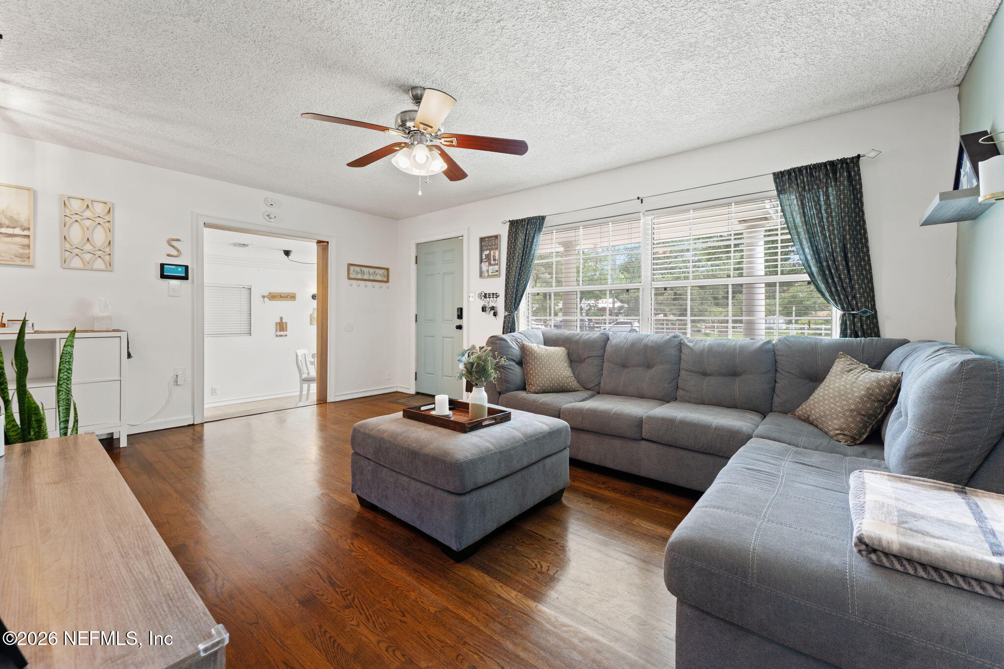 5825 Ovella Road Jacksonville, FL 32244 - Photo 5 of 31 11-web-or-mls-DSC01204
