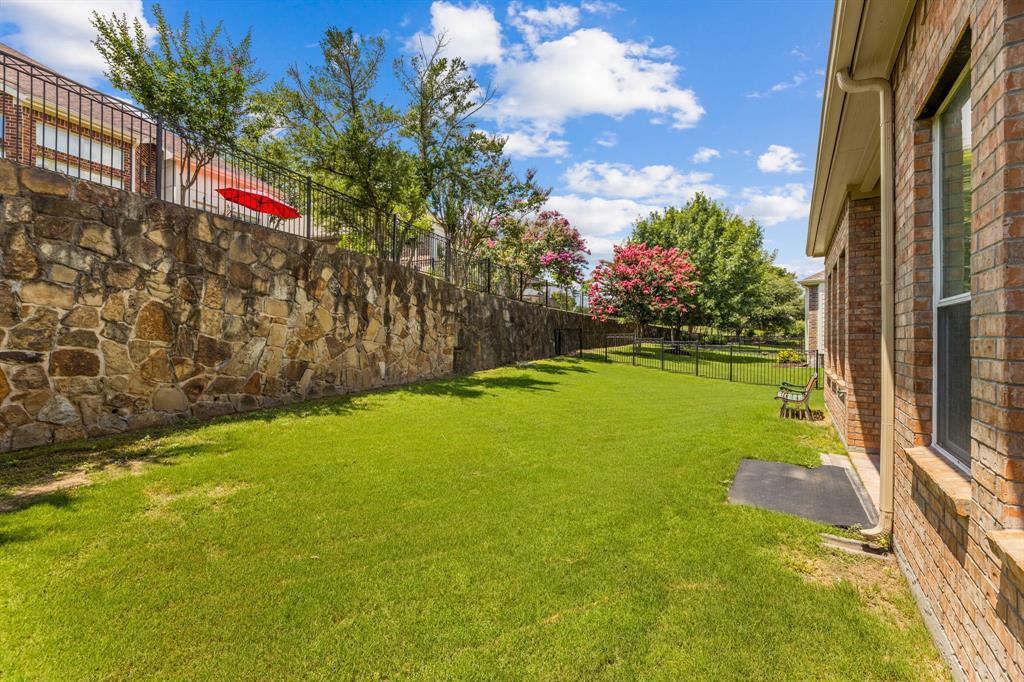 719 Scenic Ranch Circle Fairview, TX 75069 - Photo 16 of 36