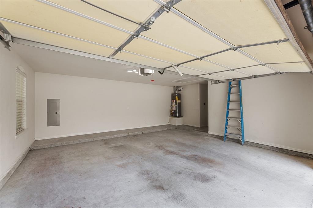 719 Scenic Ranch Circle Fairview, TX 75069 - Photo 33 of 36 a view of empty room