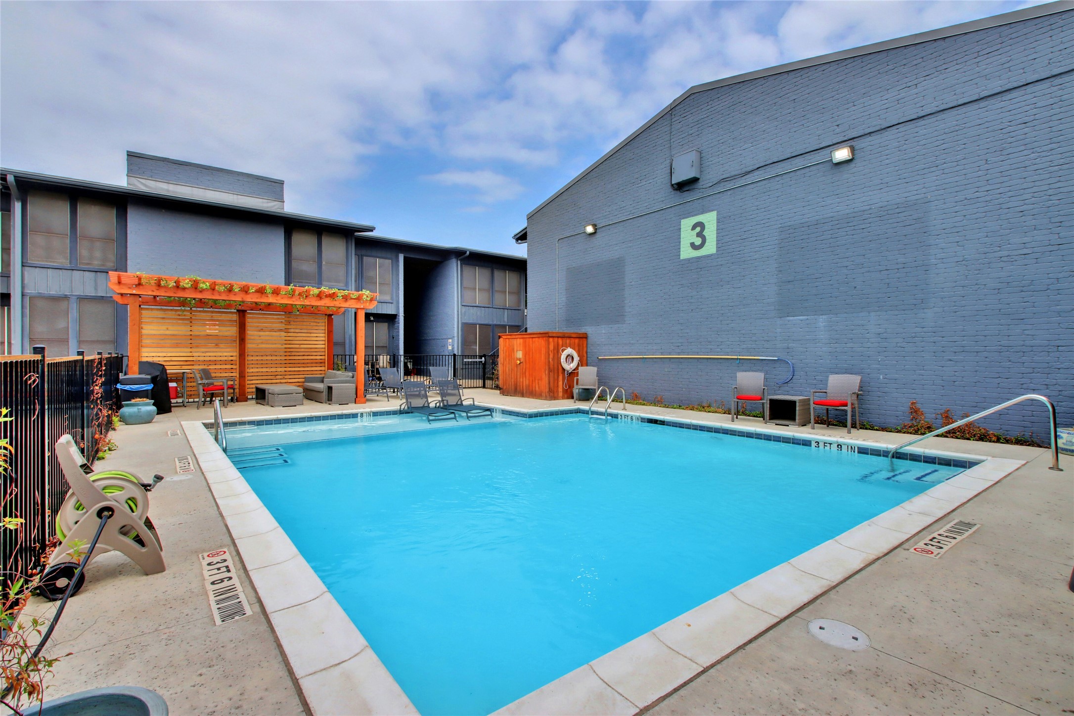 909 Reinli Street, Unit 228 Austin, TX 78751 - Photo 20 of 27 an outdoor space with seating area