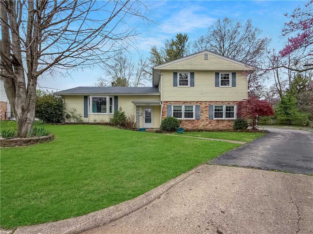 3021 Lynnwood Drive Decatur, IL 62521 - Photo 1 of 25 Gallery Image 1