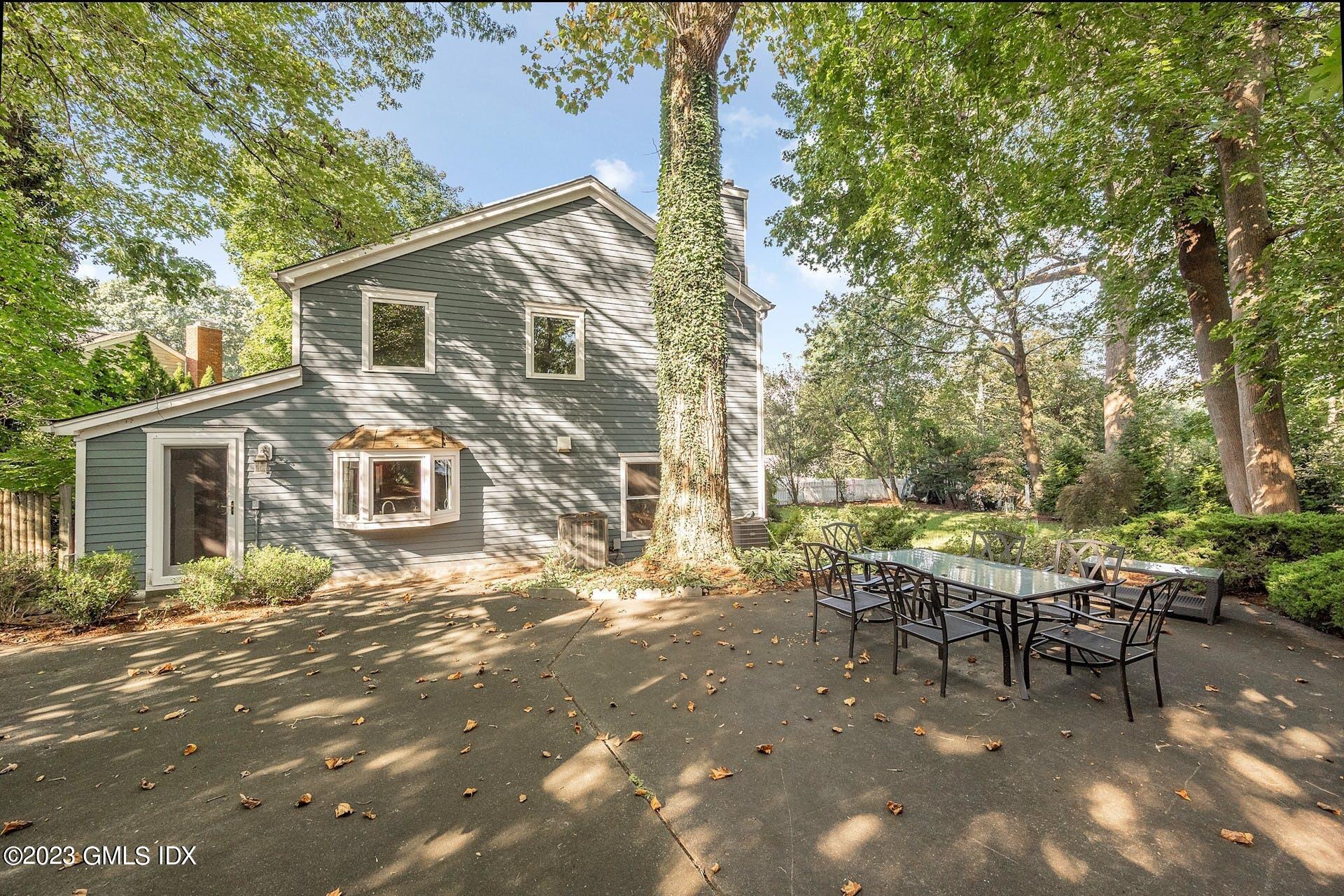 52 Hendrie Avenue Riverside, CT 06878 - Photo 28 of 30 a view of a outdoor space with a patio