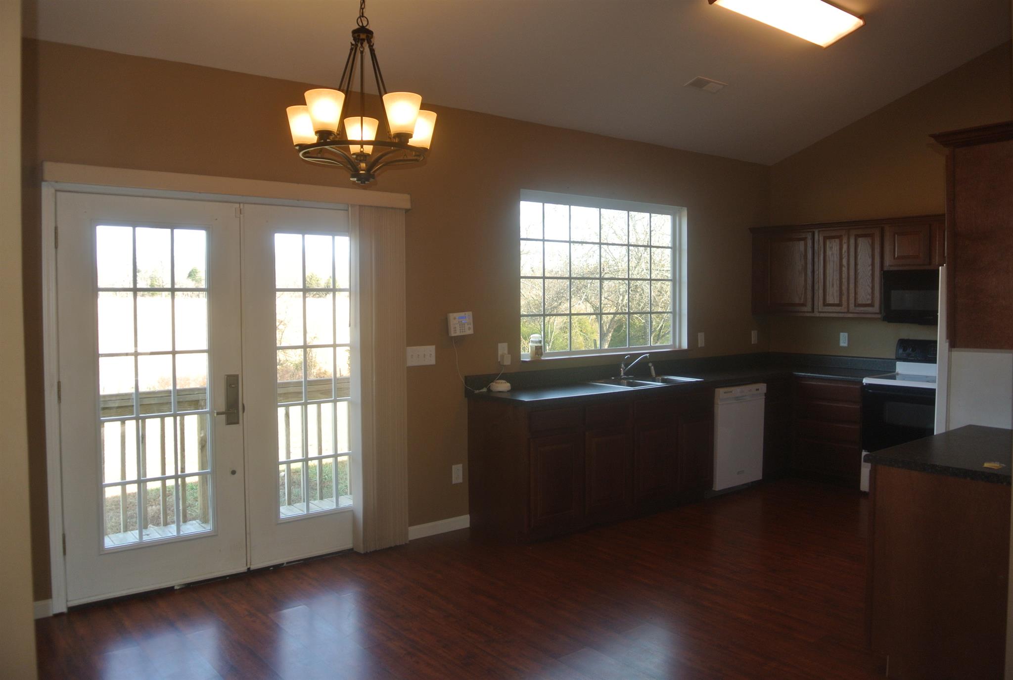 525 Womack Road Bethpage, TN 37022 - Photo 8 of 21