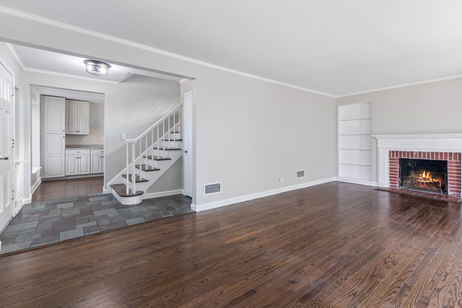 1021 South Seminary Avenue Park Ridge, IL 60068 - Photo 7 of 26 Gallery Image 7