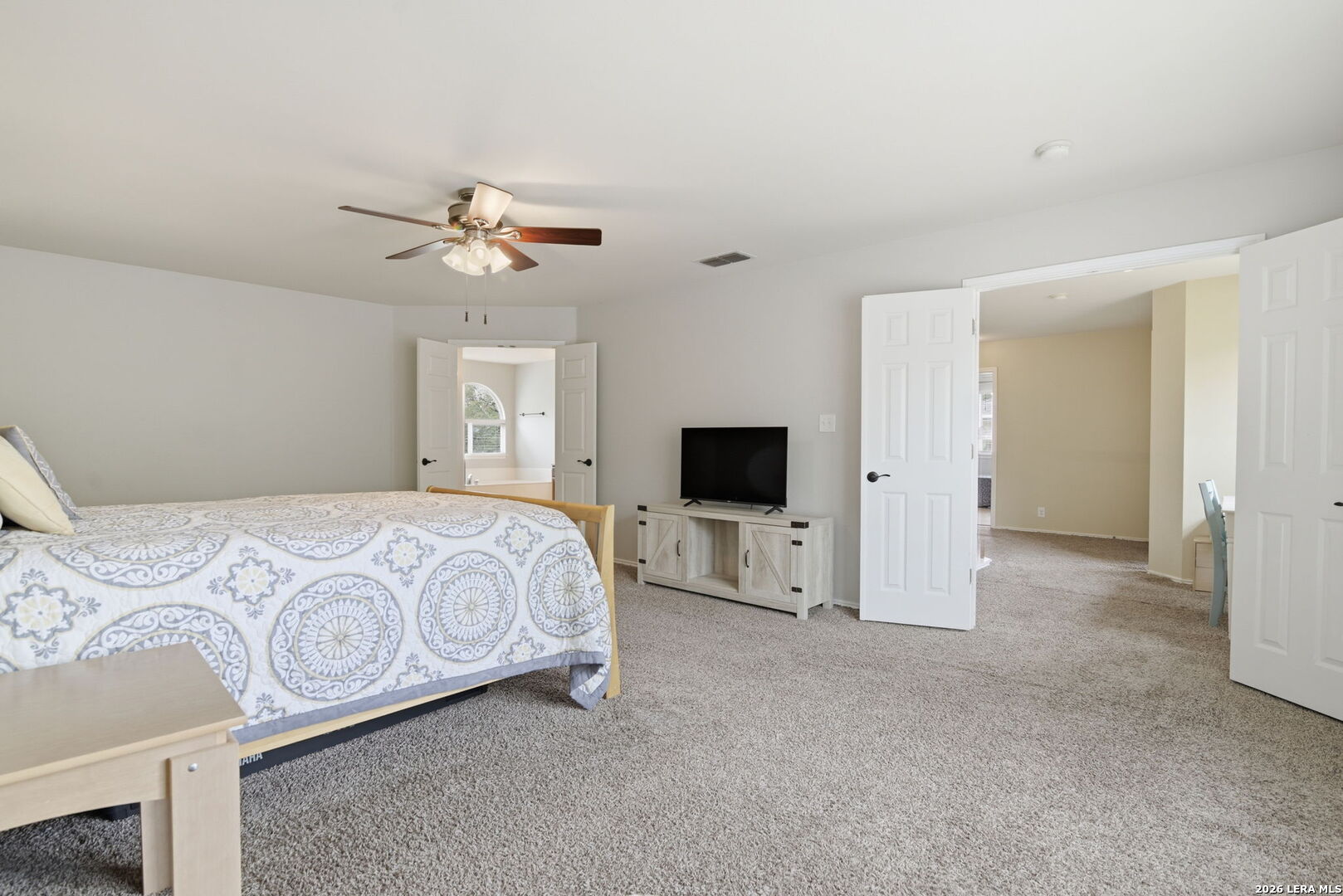 8423 Feather Trail Helotes, TX 78023 - Photo 17 of 36