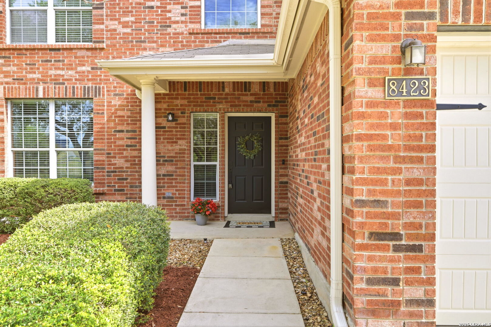 8423 Feather Trail Helotes, TX 78023 - Photo 3 of 36