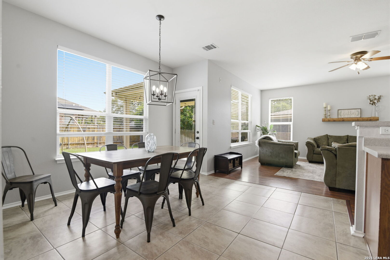 8423 Feather Trail Helotes, TX 78023 - Photo 8 of 36