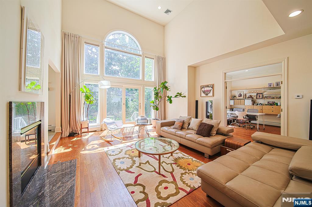 6 Maplewood Road Closter, NJ 07624 - Photo 12 of 40