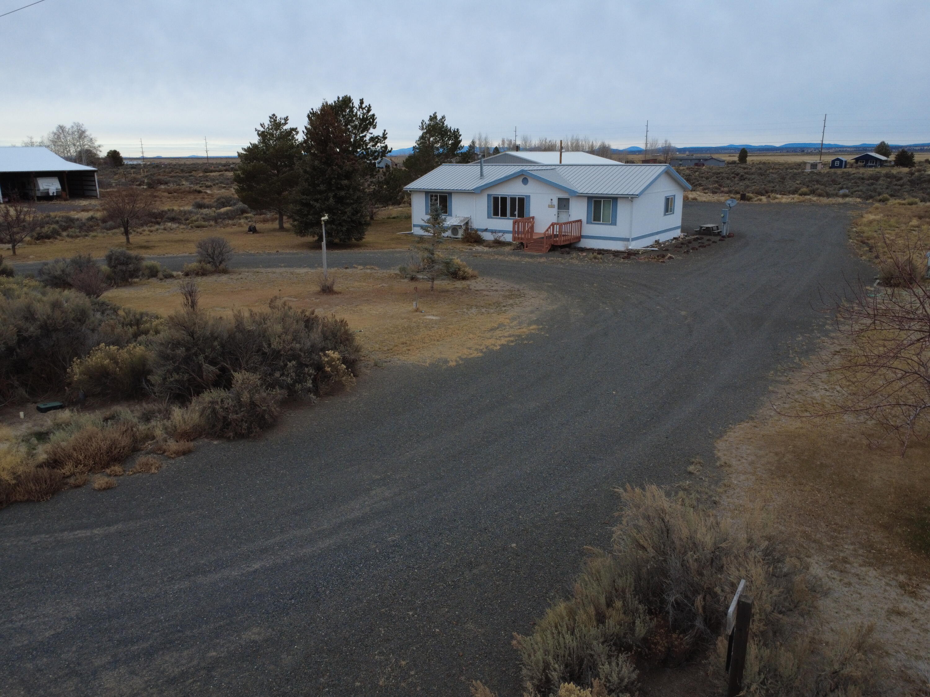 57251 Bark Loop Christmas Valley, OR 97641 - Photo 23 of 41 11 (5)