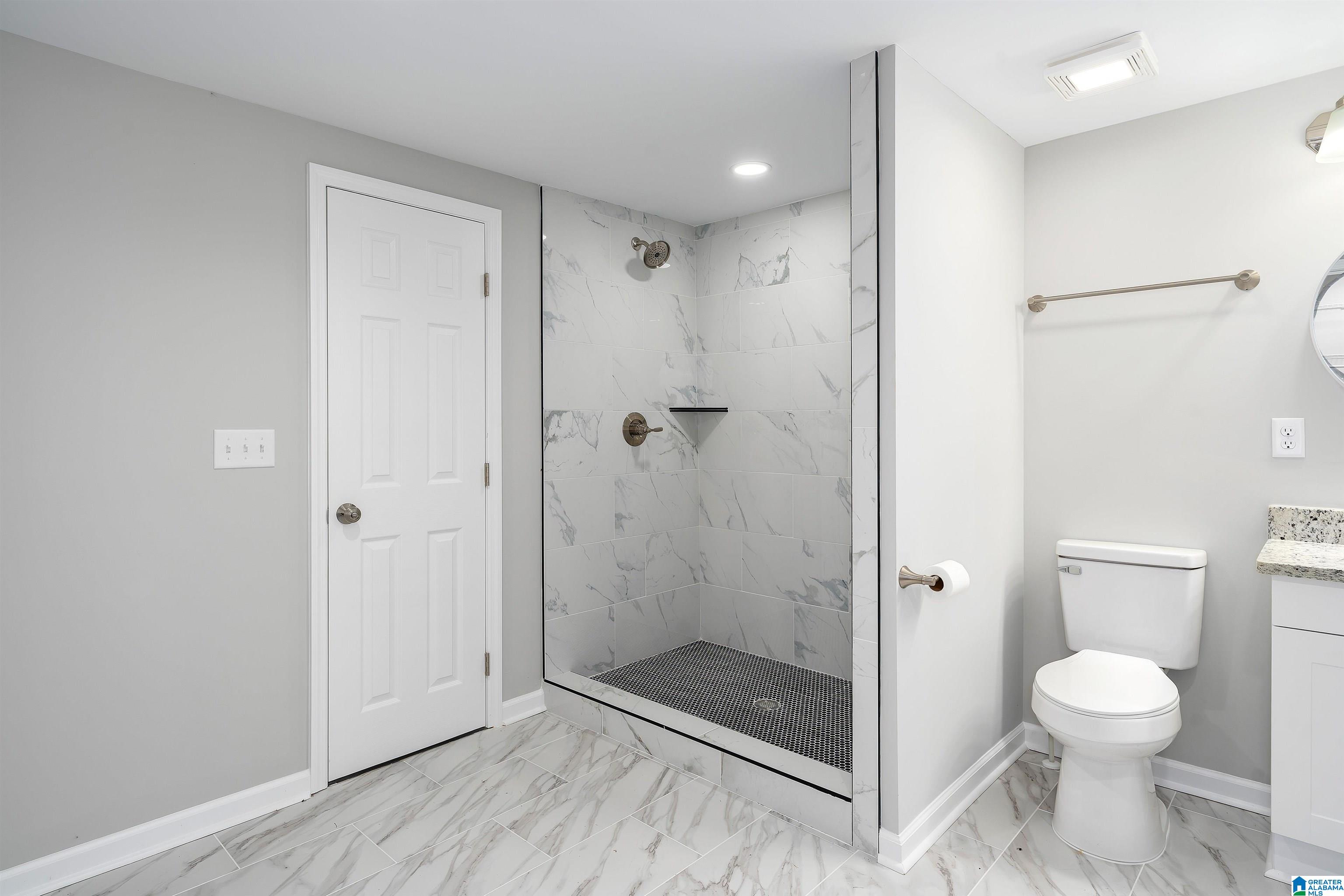 936 Pineview Road Birmingham, AL 35210 - Photo 16 of 24