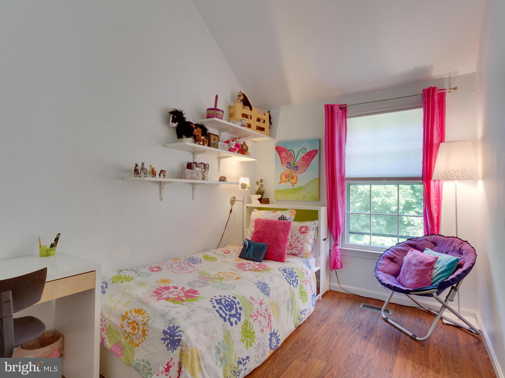 8214 Maple Ridge Avenue Springfield, VA 22153 - Photo 17 of 23 Bedroom